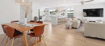 Elegant Beachside Retreat with Luxurious Amenities