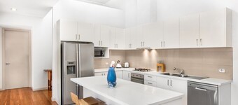 2-Bed Apartment with Parking & Balcony Near Trains