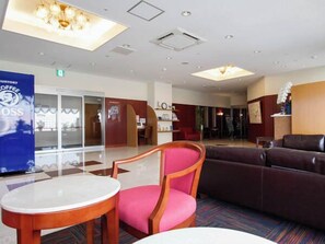 Lobby - Hotel Livemax Budget Hamamatsu Station (Hamamatsu)