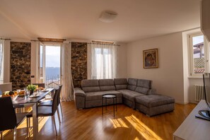 TV - Apartment in Lenno  Lake Como (Lenno)