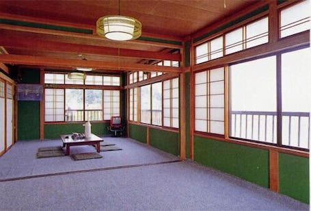 Interior. Minshuku Shiokaze