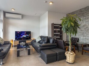 Living area - Mr. Kinjo GS Ishigakijima (Ishigaki)