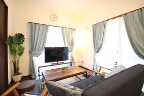 Living area - Akizero Onnason (Onna)