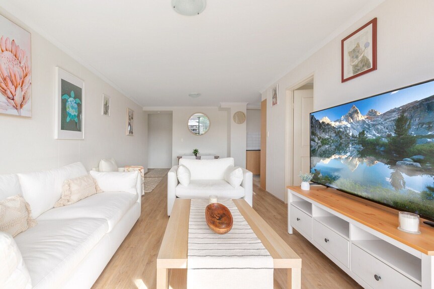 Spacious 3-bed With Alfresco Dining By Amenities - Coogee