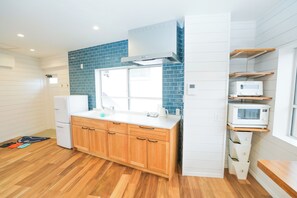 Private kitchen - Kametsu Surf House (Tokunoshima)