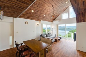 TV, pay movies - Bay Coast Villa Susaki (Shimoda)