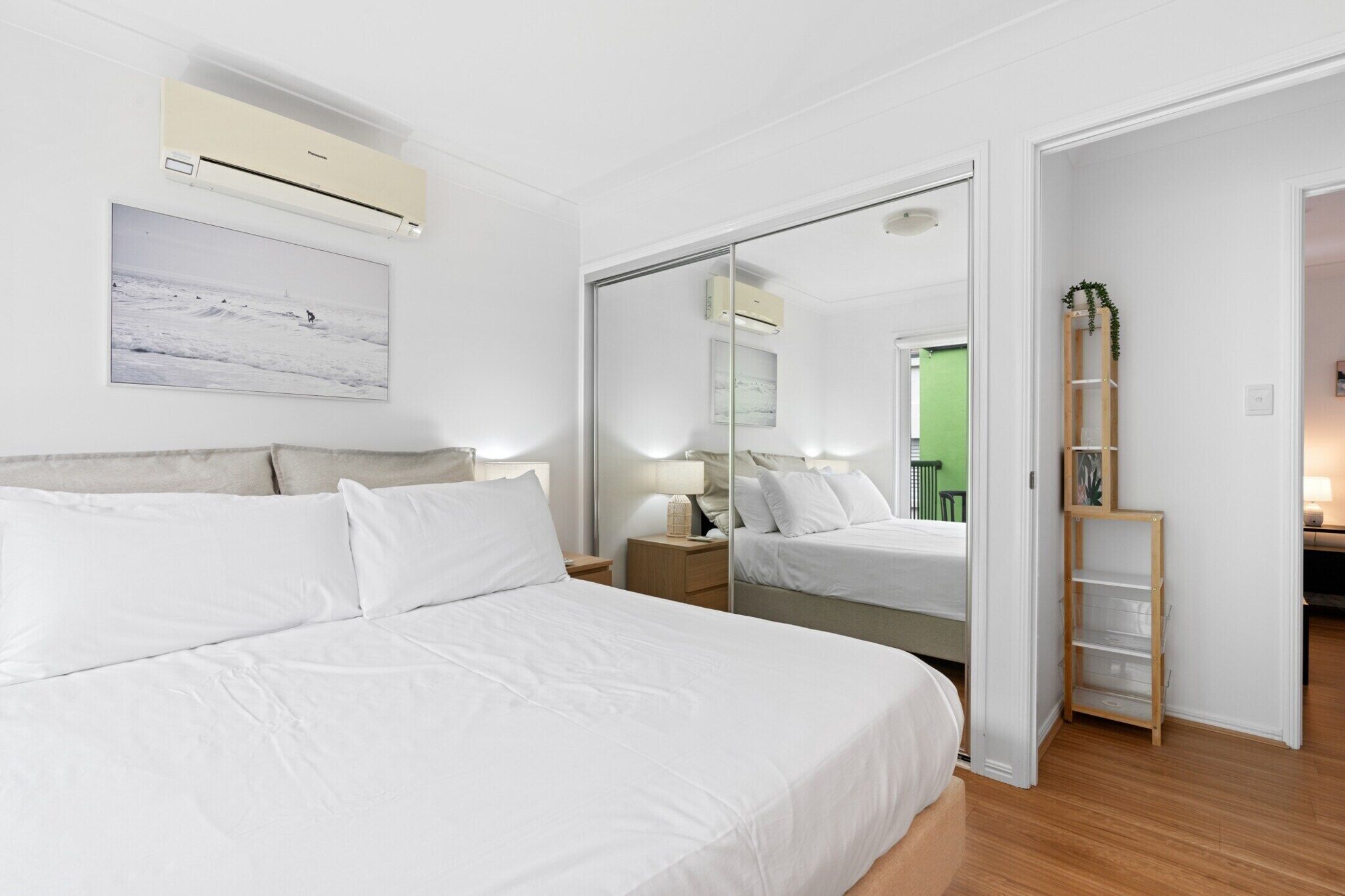 3 bedrooms, desk, iron/ironing board, Internet