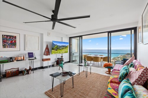 Helles Tamarama 2-Bett mit Balkon und Wasserblick