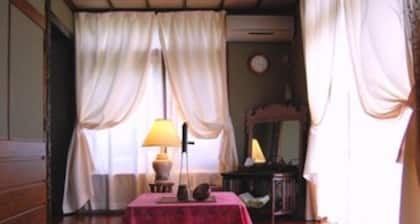 Milk-ya Women-only Guest House