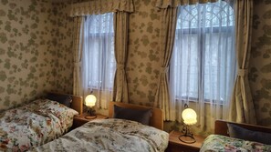 Room - Katori Hachisanroku (Daisen)