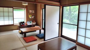 Interior - Katori Hachisanroku (Daisen)