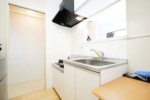 Private kitchen - Condominium Golf Golf Tsuboya (Naha)