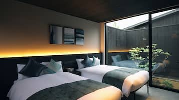 Luxury Villa, Pets allowed | Free minibar, in-room safe, blackout curtains, free WiFi