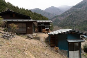 Exterior - Tsukuyomi Sansou (Hayakawa)