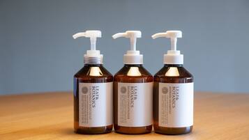 Bathroom amenities