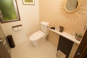 Hair dryer, soap - K's Casa Onna Village (Onna)