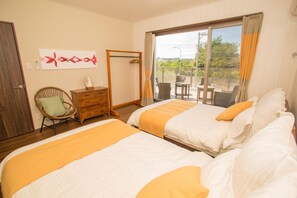 Iron/ironing board - K's Casa Onna Village (Onna)