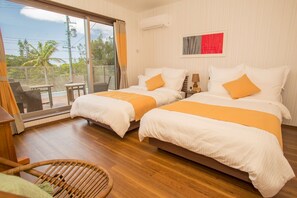 Iron/ironing board - K's Casa Onna Village (Onna)