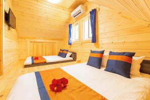 Room - Regina Ishigaki Logteria II (Ishigaki)