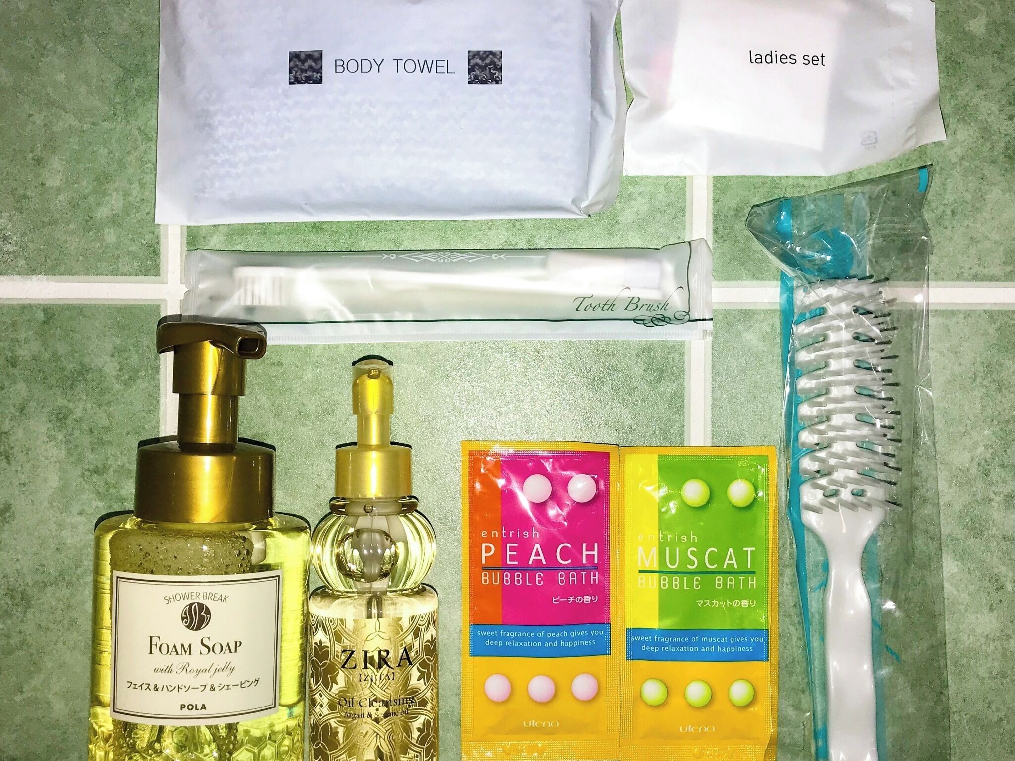 Bathroom amenities