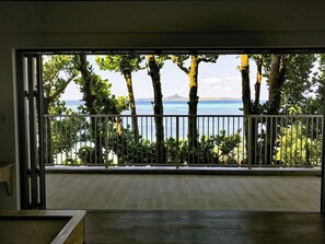 Interior - Niruya Kanaya Bise (Motobu)