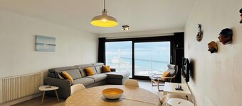Apartment in Nieuwpoort with 2-terraces