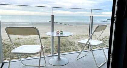 Beachfront apartment in Nieuwpoort