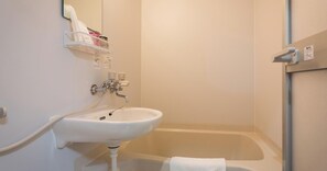 Bathroom - Ryujin Hotel Ukishima (Naha)