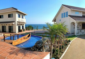 Pool - Love & Peace Resort (Shima)