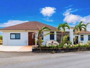 Exterior - Grace Villa Miyakojima (Miyakojima)