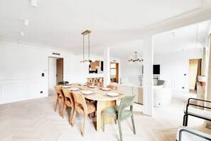 Dining - Splendid Apartment AC- 4BR/8P - Paris 2 (Paris)