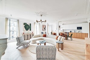 Smart TV, offices - Splendid Apartment AC- 4BR/8P - Paris 2 (Paris)