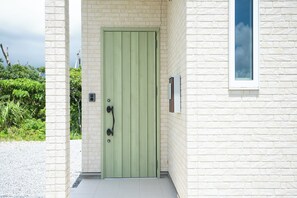 Exterior detail - Makai Green (Nakijin)