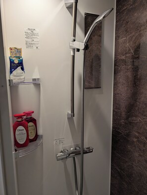 Shower, hair dryer, bidet, towels - Star Minami-Senju 202 (Taitō‑ku)
