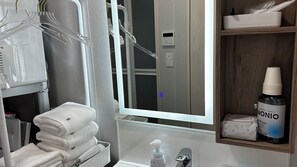 Bathroom - Tabijiman (Nago)