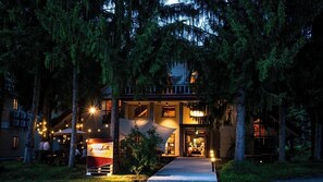 Exterior - Kerrie Sanso (Hakusan)