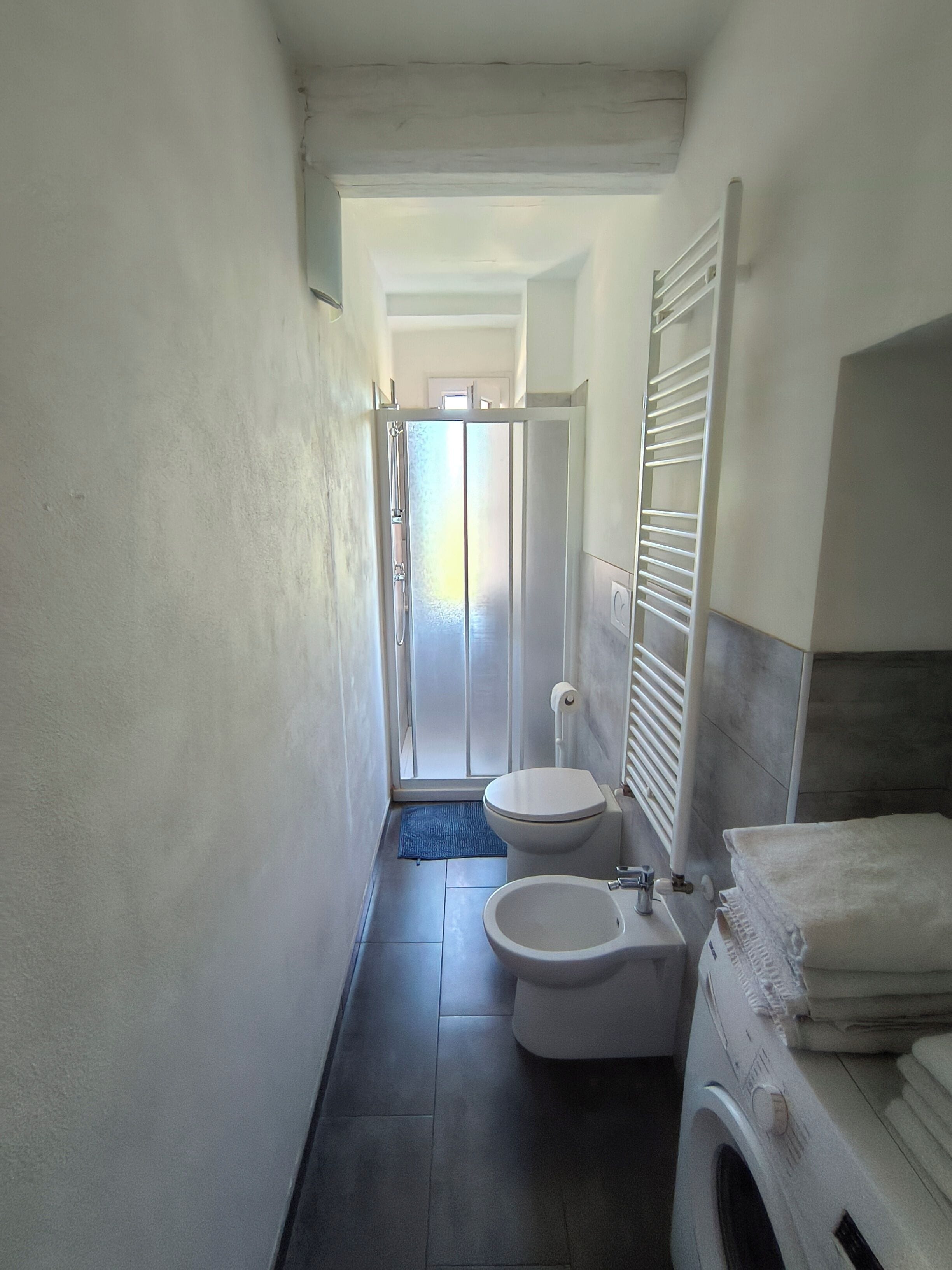 Standard Apartment, Hill View | Bathroom | Shower, rainfall showerhead, free toiletries, hair dryer