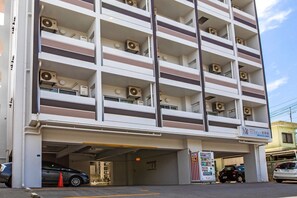 Exterior - Mr. Kinjo in Maehara (Ginowan)