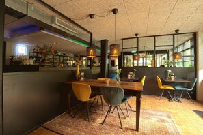 Dining - Spacious Ground-Floor Apartment in Lochem (Lochem)