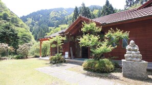 Exterior - Mountain River Lodge Minshuku Hiroshige (Hita)
