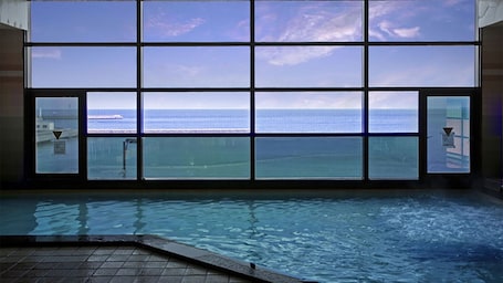 Pool. Condominium Shima Kaigetsu