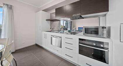 Bright 1-Bed Apartment in Greenway