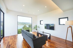 Living area - E-horizon Resort Premium Sesoko E (Motobu)