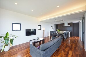 Living area - E-horizon Resort Premium Sesoko E (Motobu)
