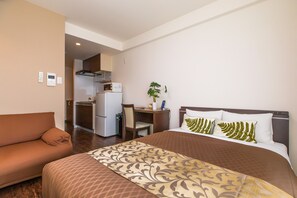 Room - Mr. Kinjo Violette Kukomae (Naha)