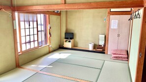 Unclassified image, 4 of 50, button - Izu Shimoda Minshuku Sangenya (Shimoda)