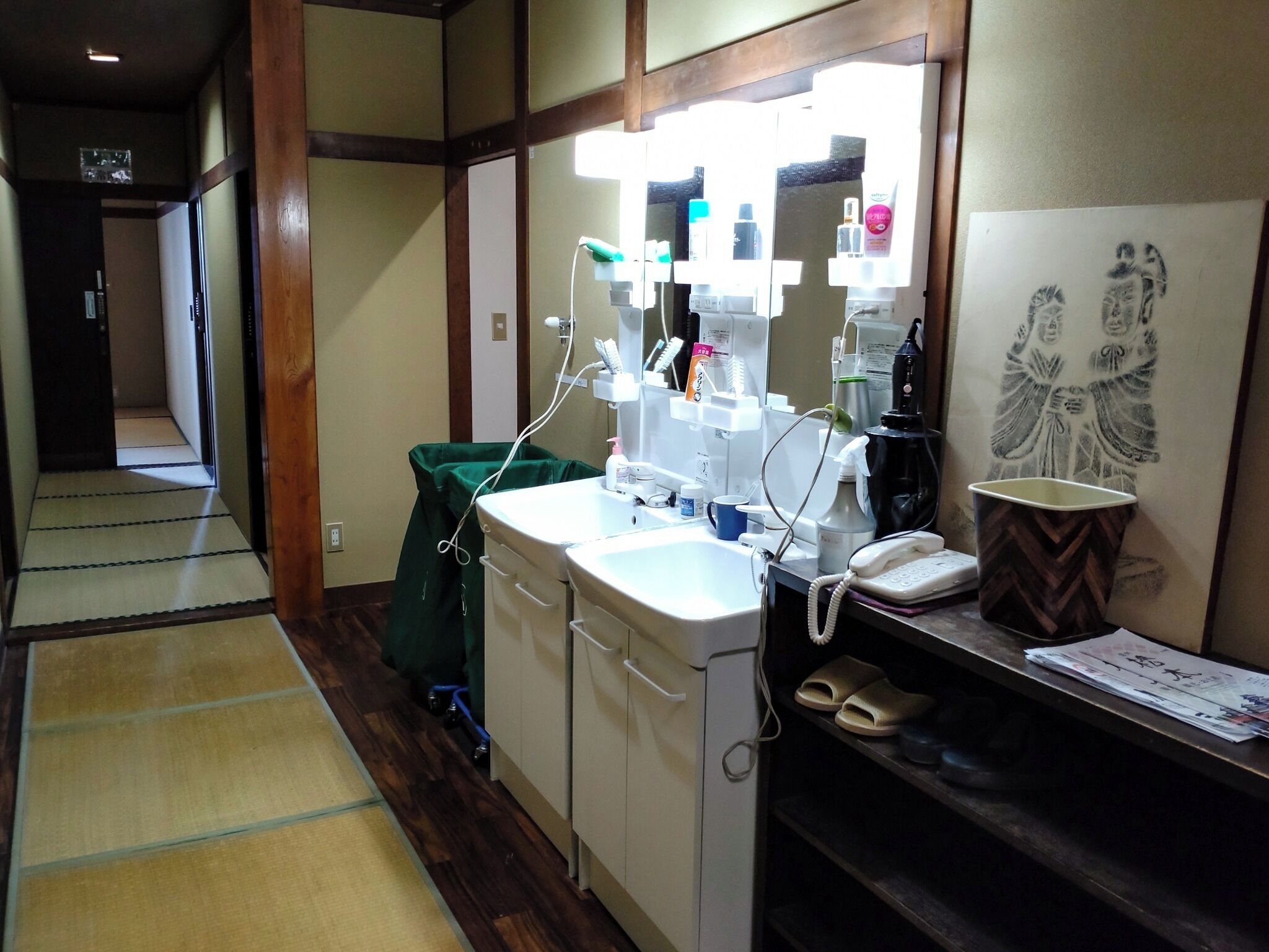 Bathroom | Hair dryer, soap, shampoo