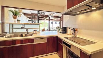 Mini-fridge, microwave, stovetop