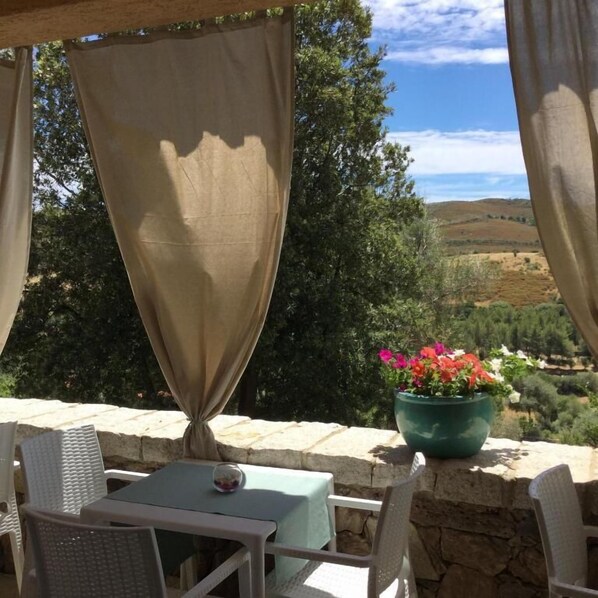 Exterior - IL GIARDINO DI DANIELA (San Teodoro)