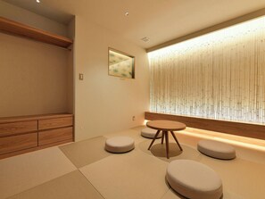 Interior - Kotan (Awaji)